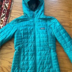 Patagonia Blue Puffer Jacket with Quilted Design and Hood